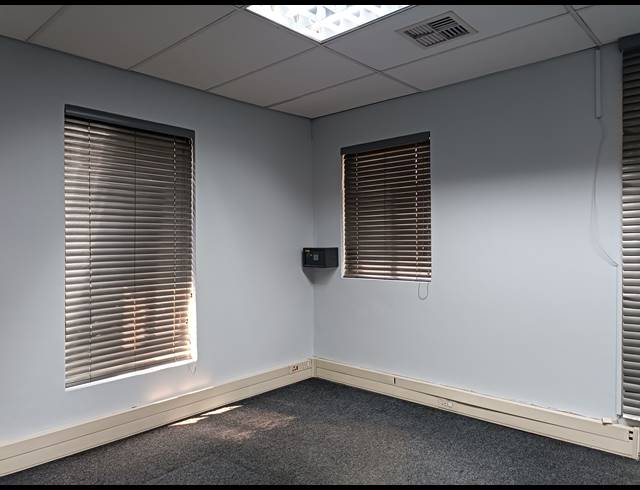 700M² OFFICE TO LET IN BO-DORP
